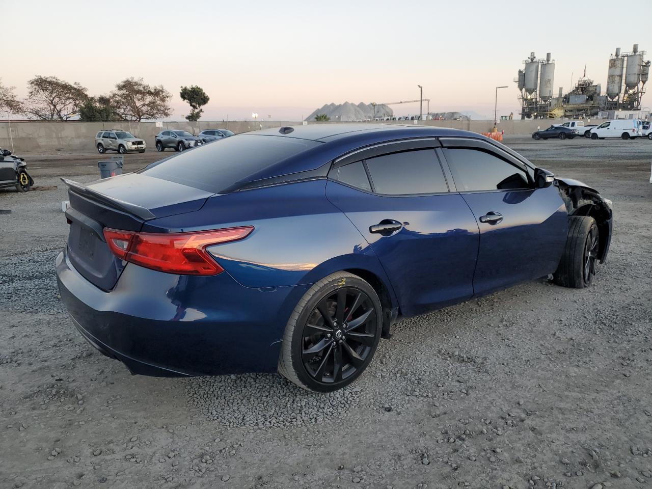 2017 Nissan Maxima VIN 1N4AA6AP1HC457271 Copart auction photo, front end damage thumbnail 3