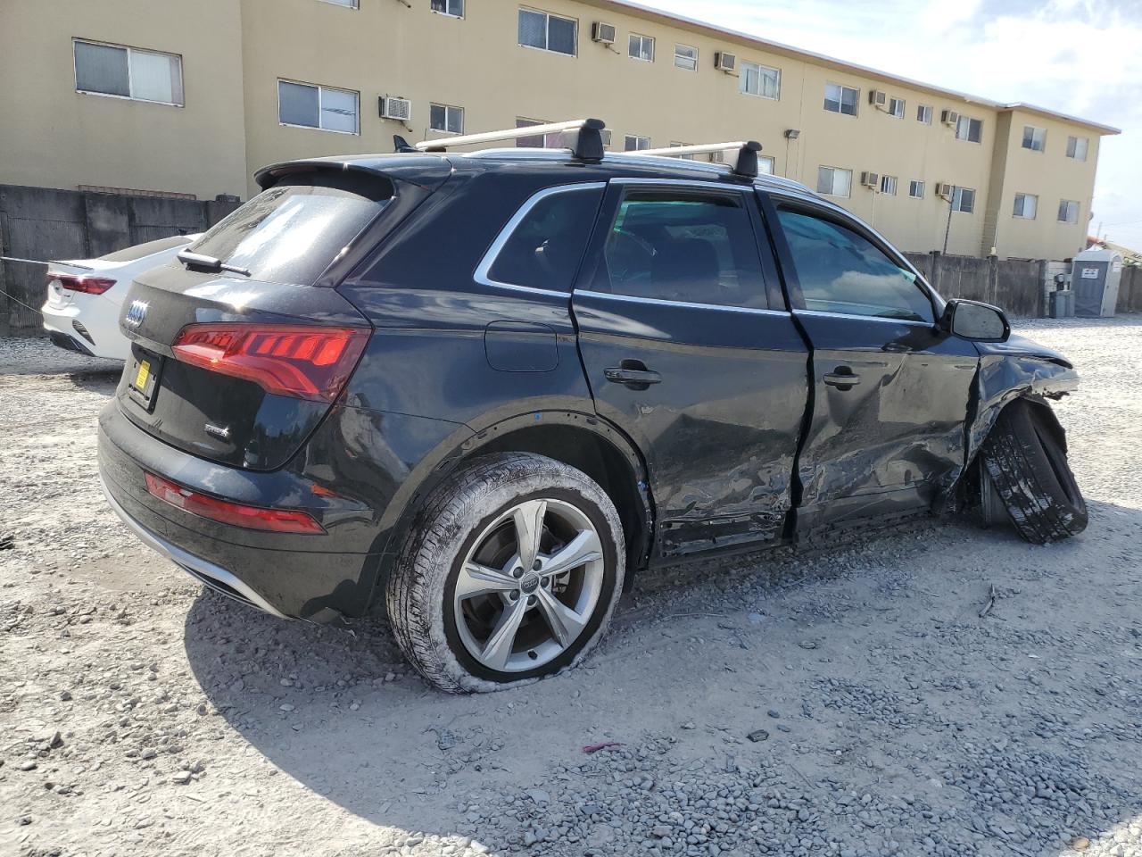 2020 Audi Q5 VIN WA1ANAFY2L2082146 Copart auction photo, side / undercarriage damage thumbnail 3