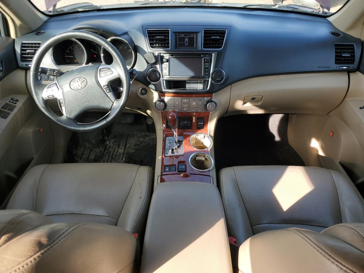 2013 Toyota Highlander VIN 5TDDK3EH7DS200260 Copart auction photo, front end / side damage thumbnail 8