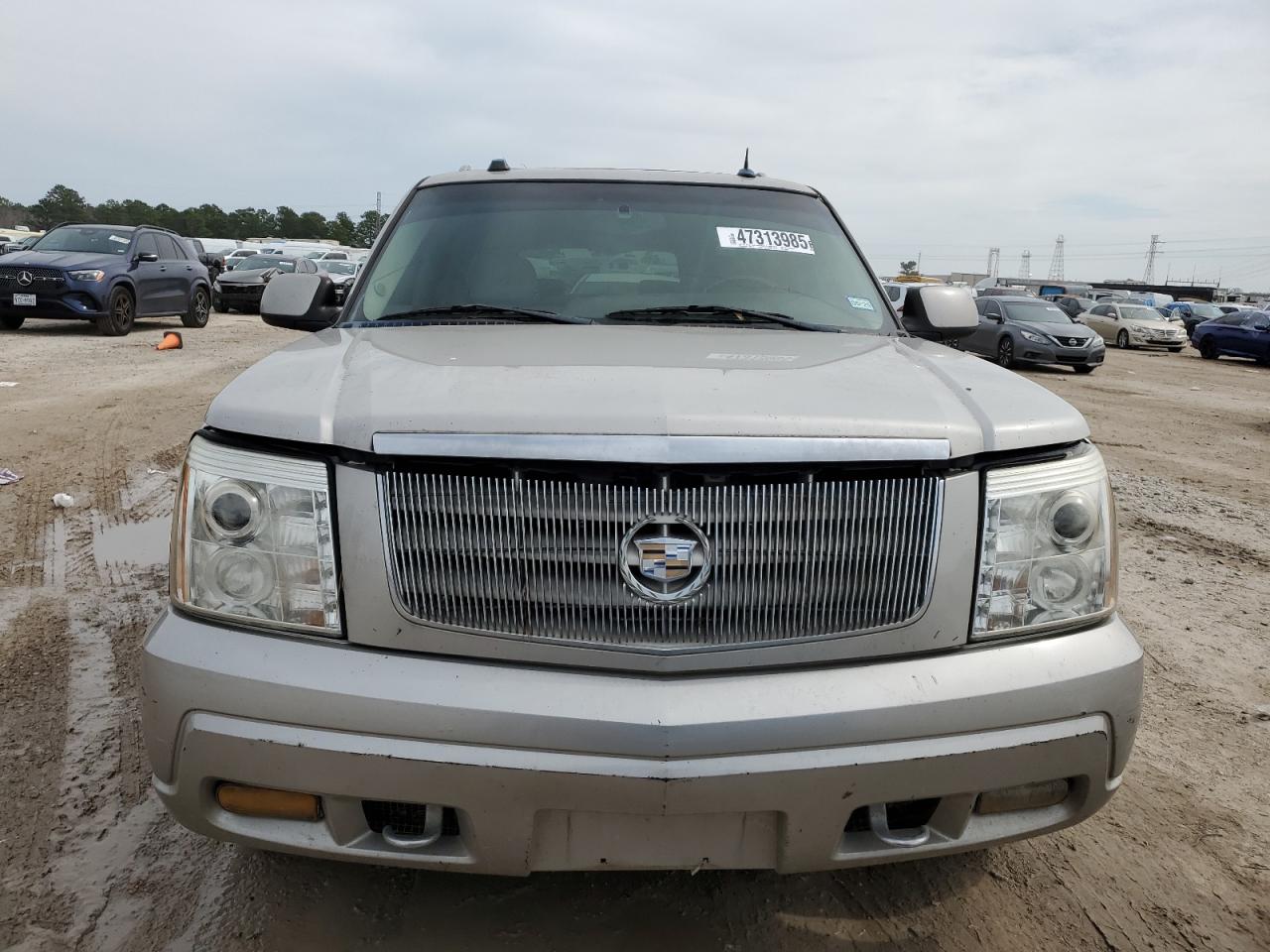 2004 Cadillac Escalade VIN 3GYFK66N74G236456 Copart auction photo, rear end / minor dent/scratches damage thumbnail 5