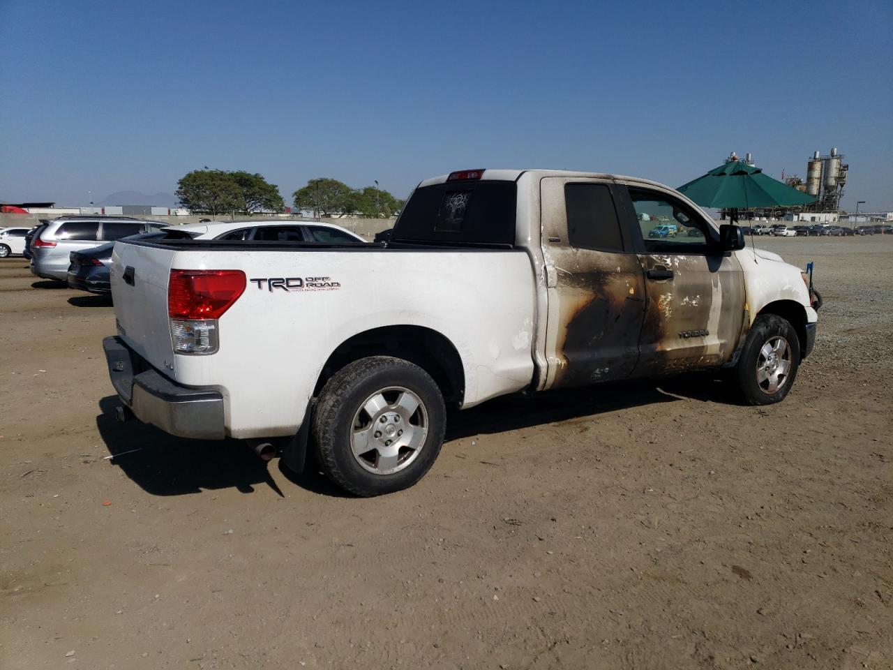 2012 Toyota Tundra VIN 5TFUM5F17CX027758 Copart auction photo, burn / mechanical damage thumbnail 3