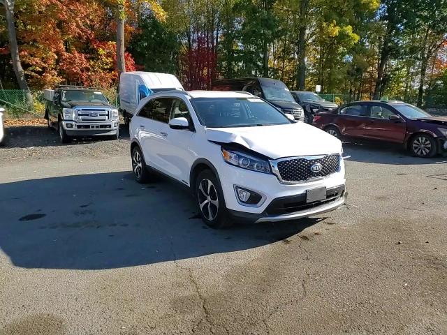 2018 KIA Sorento VIN 5XYPHDA59JG400434 Copart auction photo, front end / minor dent/scratches damage thumbnail 12