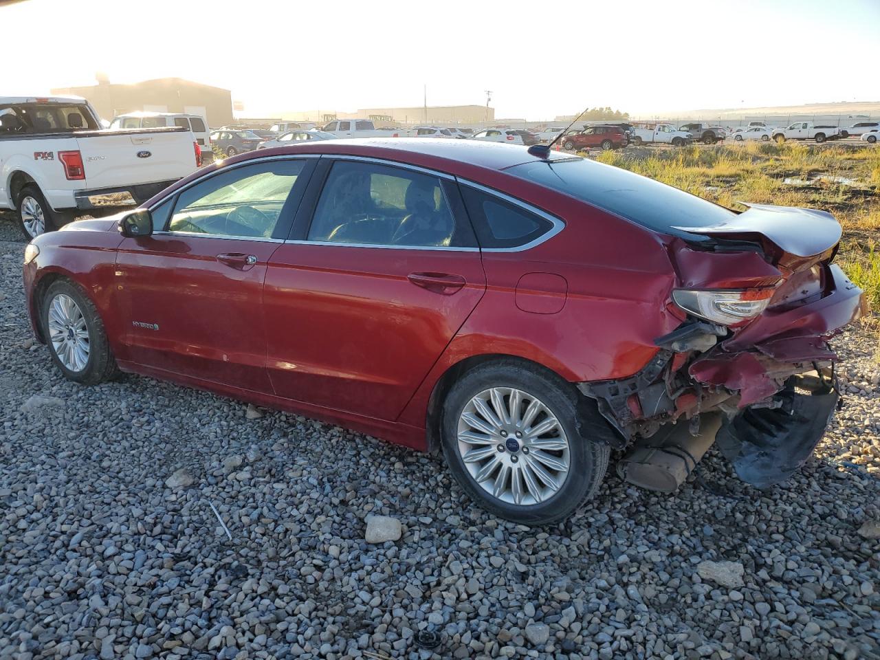 2015 Ford Fusion VIN 3FA6P0LU3FR195711 Copart auction photo, rear end damage thumbnail 2