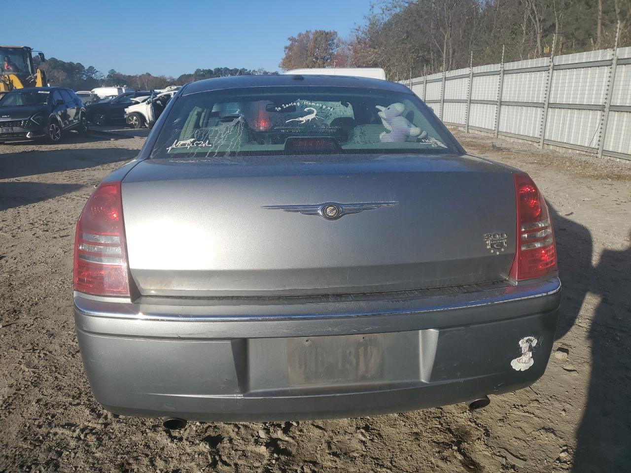 2006 Chrysler 300 VIN 2C3KA63H36H509423 Copart auction photo, front end / all over damage thumbnail 6