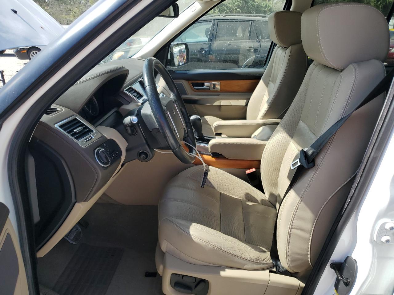 2013 Land Rover Range Rover VIN SALSK2D43DA787868 Copart auction photo, rear end / minor dent/scratches damage thumbnail 7