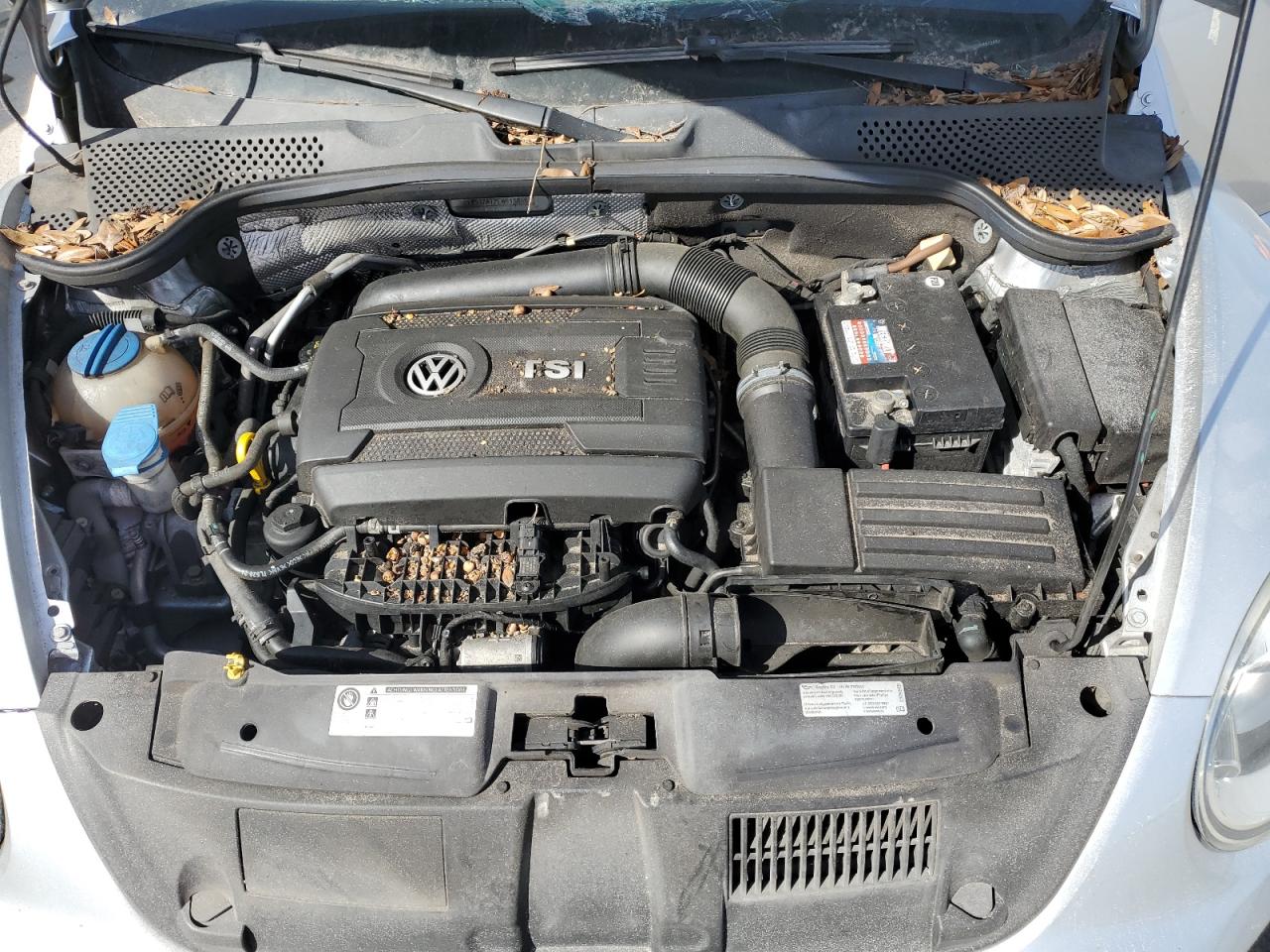 2014 Volkswagen Beetle VIN 3VW517AT2EM813958 Copart auction photo, top/roof / front end damage thumbnail 11