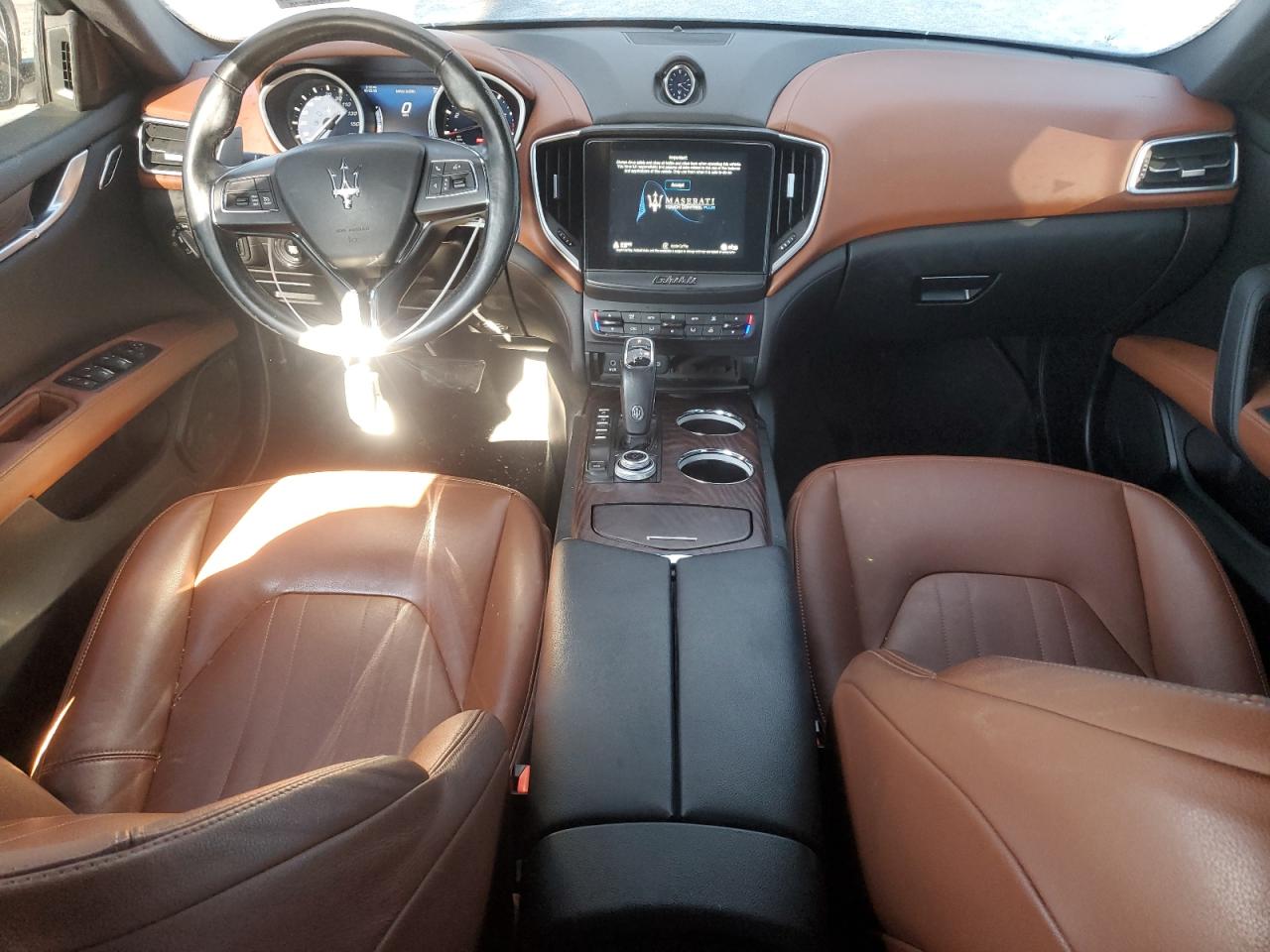 2019 Maserati Ghibli VIN ZAM57YTA0K1308475 Copart auction photo, rear end / minor dent/scratches damage thumbnail 8