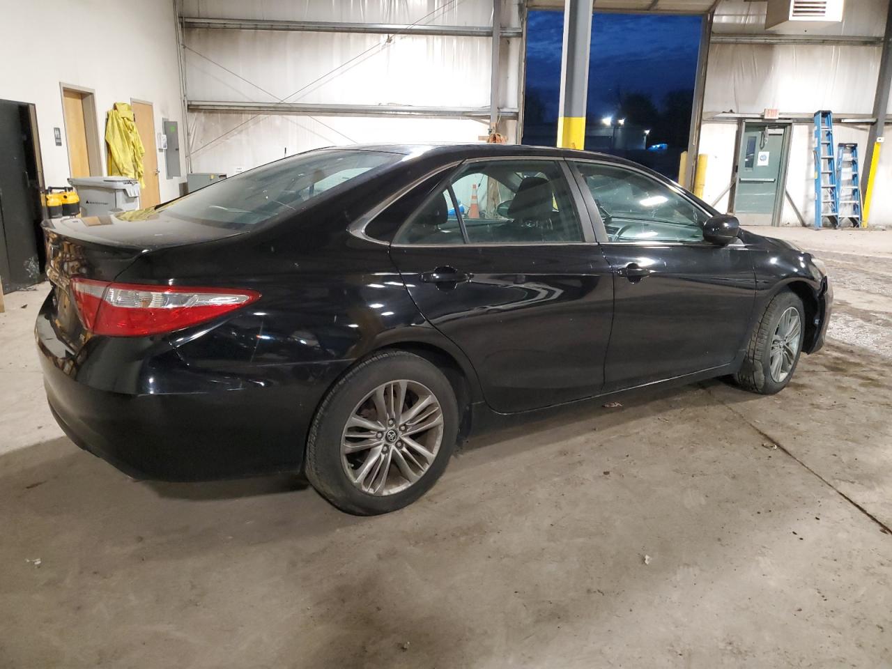 2017 Toyota Camry VIN 4T1BF1FK1HU647870 Copart auction photo, vandalism / front end damage thumbnail 3