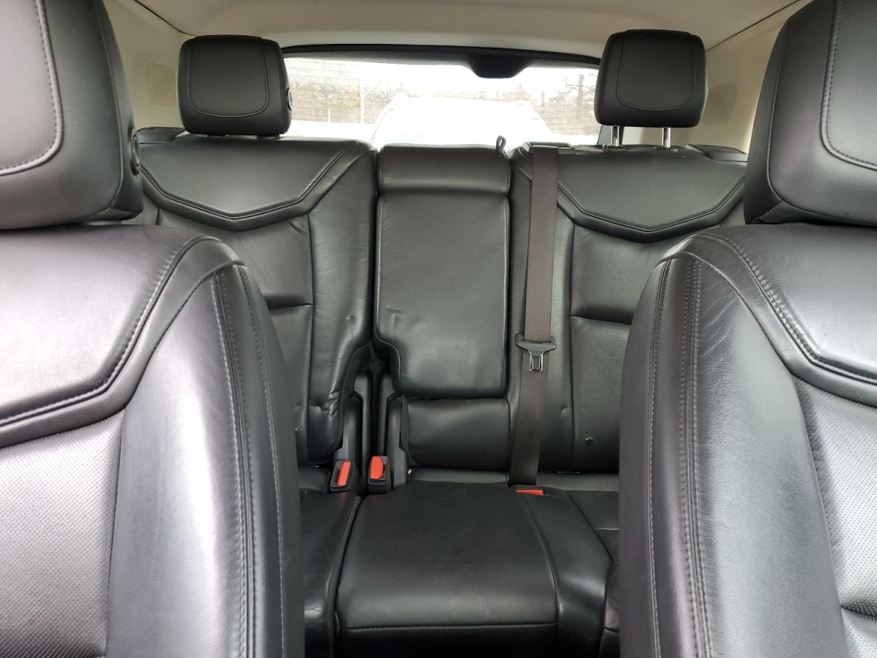 2017 Cadillac XT5 VIN 1GYKNERS5HZ166592 Copart auction photo, front end / minor dent/scratches damage thumbnail 10