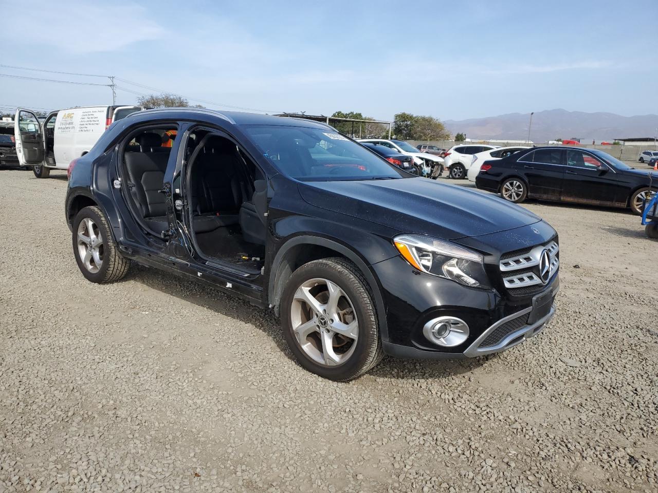 2019 Mercedes-Benz GLA-klasse VIN WDCTG4EB7KU014056 Copart auction photo, side damage thumbnail 4
