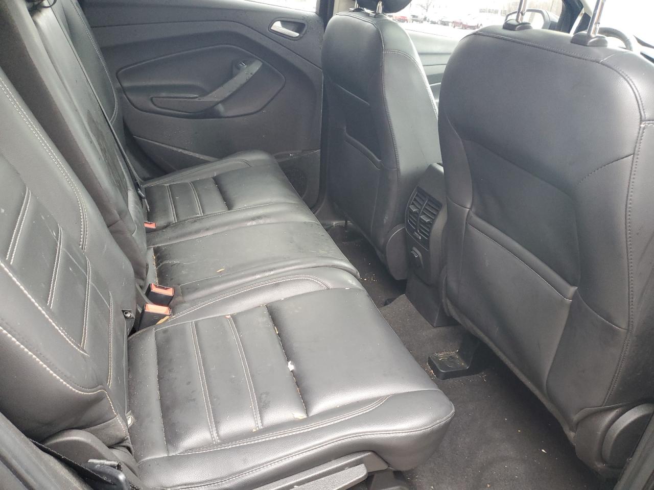 2019 Ford Escape VIN 1FMCU0HD0KUA03576 Copart auction photo, front end / side damage thumbnail 10