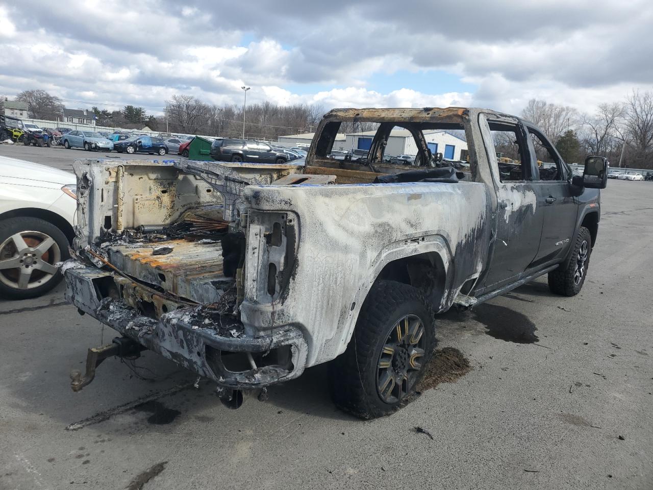 2021 GMC Sierra VIN 1GT49PEY8MF258574 Copart auction photo, burn - interior damage thumbnail 3