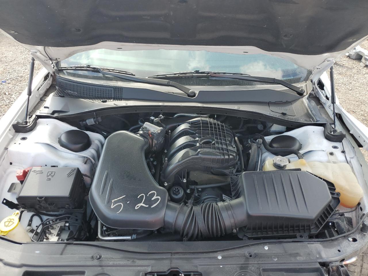 2021 Chrysler 300 VIN 2C3CCABG2MH629852 Copart auction photo, front end damage thumbnail 11