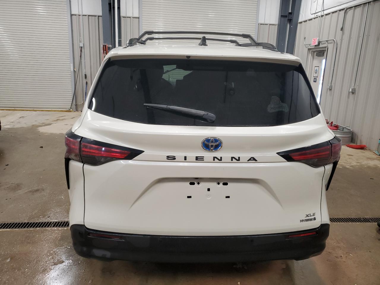 2021 Toyota Sienna VIN 5TDJRKEC0MS037593 Copart auction photo, front end damage thumbnail 6