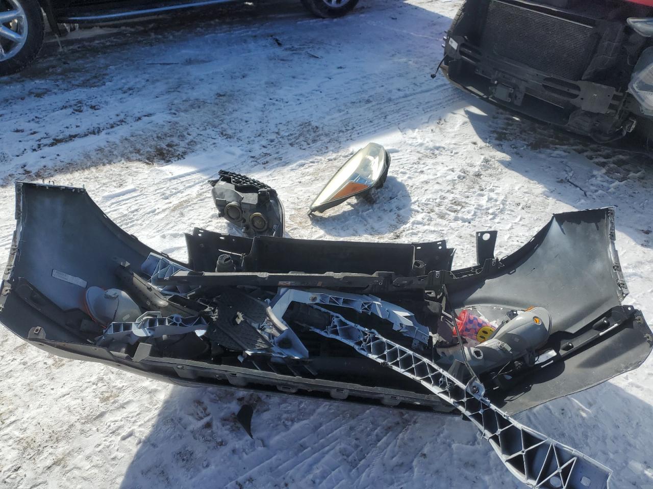 2014 Ford Escape VIN 1FMCU0F74EUA98273 Copart auction photo, front end / minor dent/scratches damage thumbnail 13