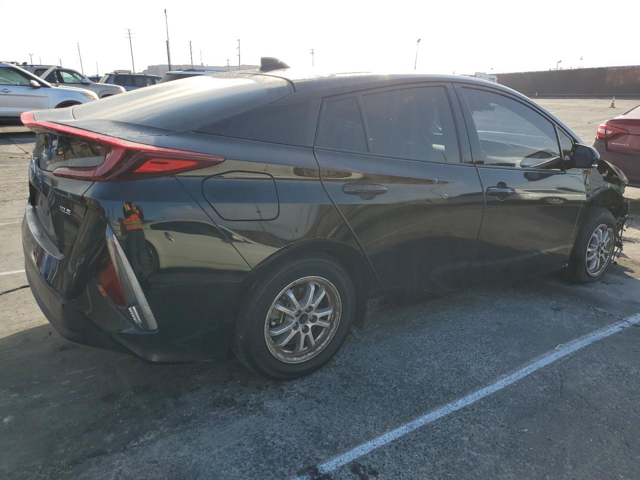2020 Toyota Prius VIN JTDKARFP2L3155781 Copart auction photo, front end damage thumbnail 3
