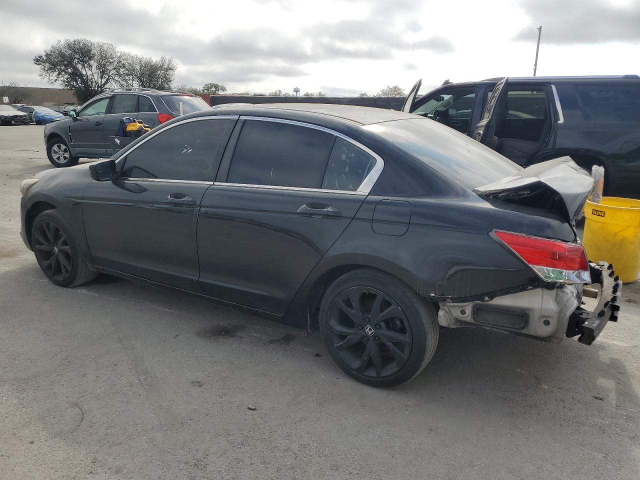2008 Honda Accord VIN JHMCP26348C074083 Copart auction photo, rear end / minor dent/scratches damage thumbnail 2