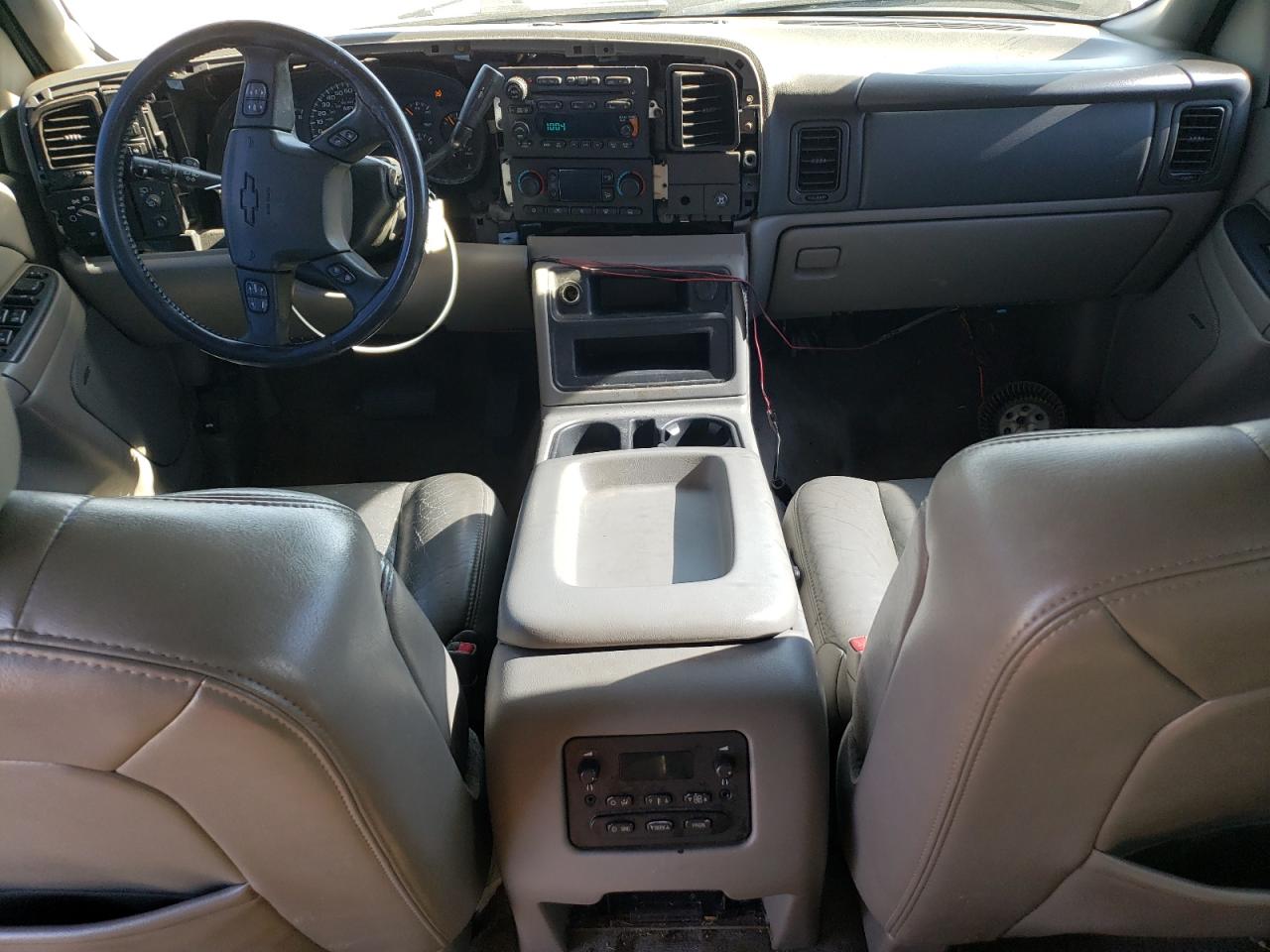 2005 Chevrolet Tahoe VIN 1GNEK13Z25R252827 Copart auction photo, all over damage thumbnail 8