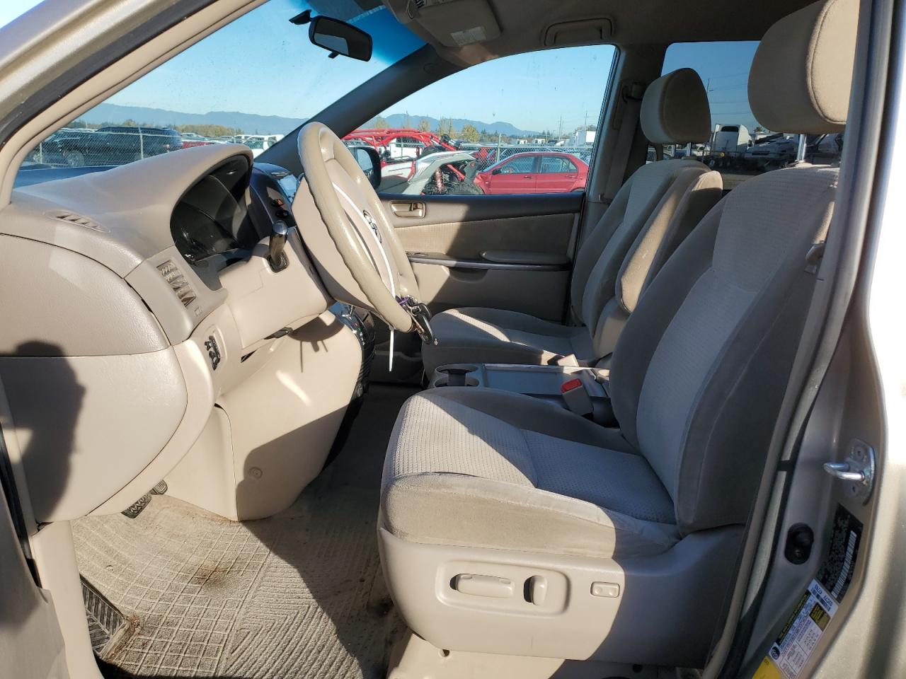 2008 Toyota Sienna VIN 5TDZK23C78S137299 Copart auction photo, side damage thumbnail 7