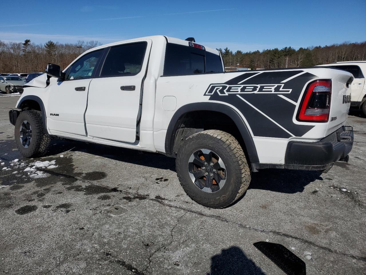 2022 RAM 1500 VIN 1C6SRFLT0NN206153 Copart auction photo, front end / side damage thumbnail 2