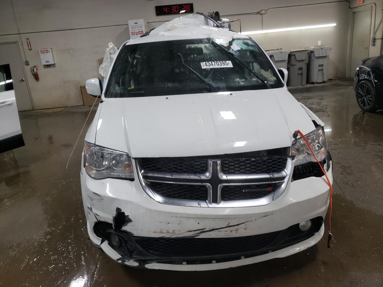 2017 Dodge Caravan VIN 2C4RDGCGXHR600393 Copart auction photo, all over damage thumbnail 5