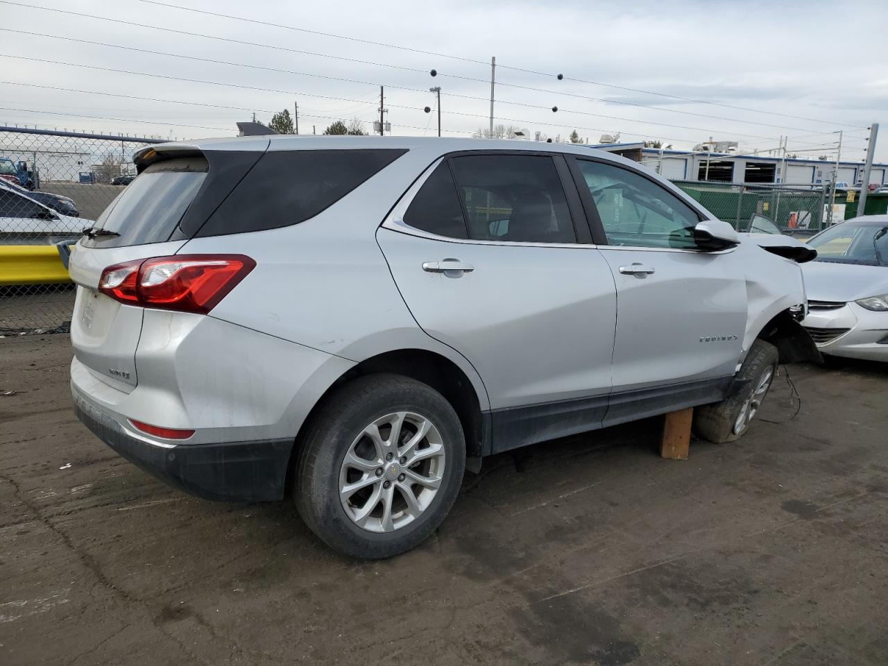 2021 Chevrolet Equinox VIN 3GNAXUEV3MS179183 Copart auction photo, front end damage thumbnail 3
