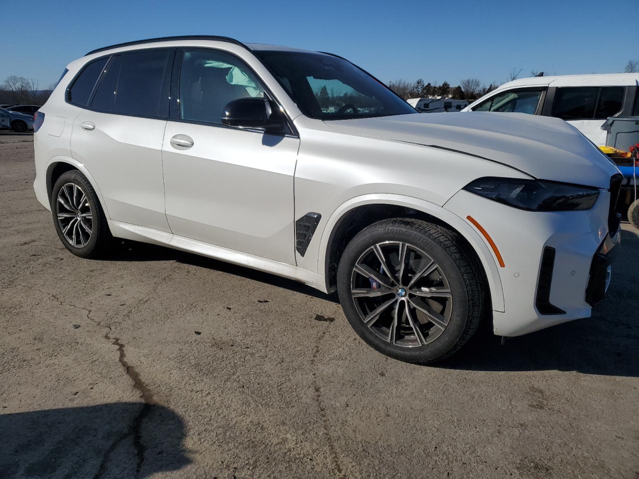 2024 BMW X5 M VIN 5UX33EU00R9S83227 Copart auction photo, front end damage thumbnail 4