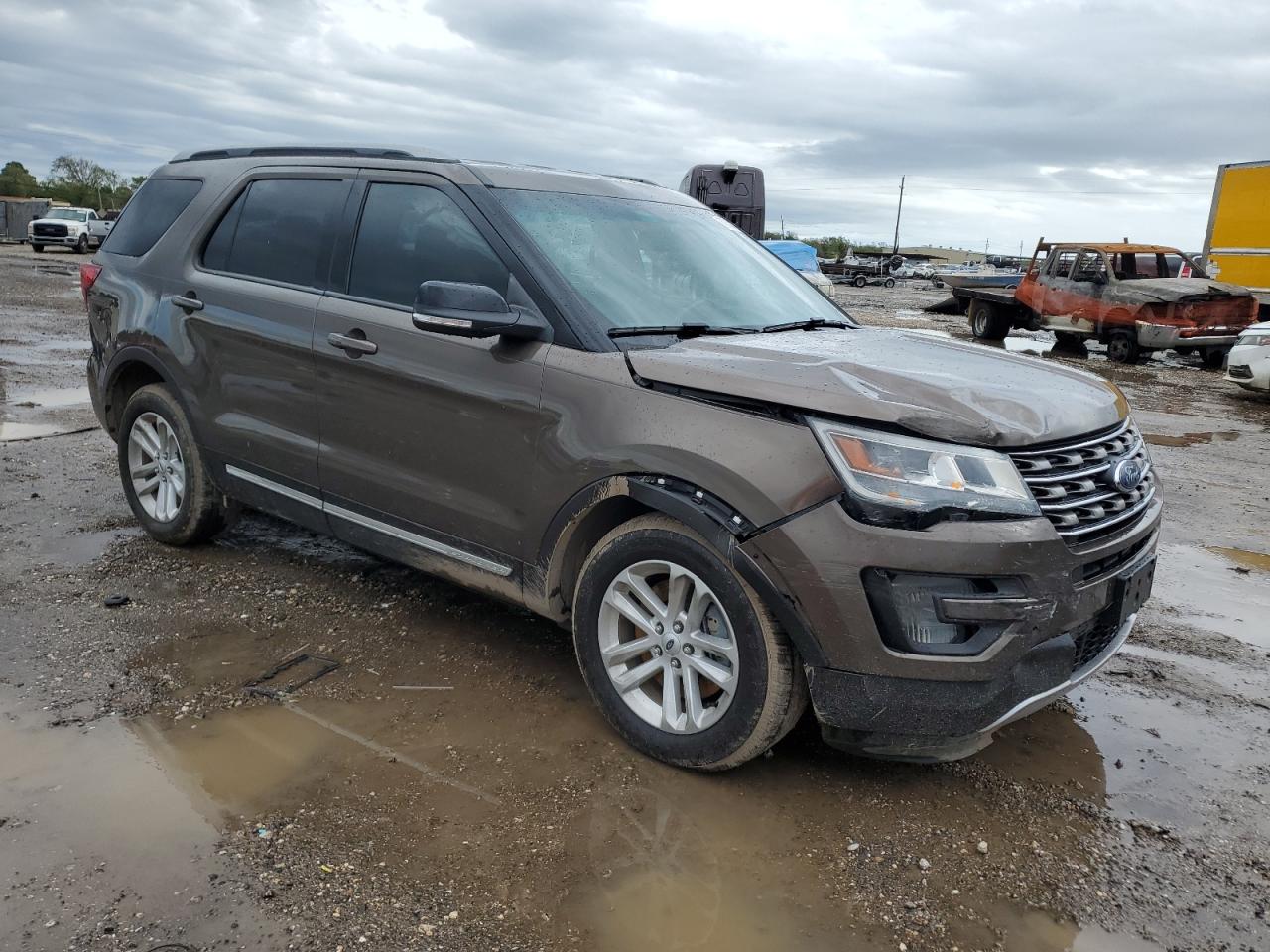 2016 Ford Explorer VIN 1FM5K7D87GGB61676 Copart auction photo, front end / minor dent/scratches damage thumbnail 4