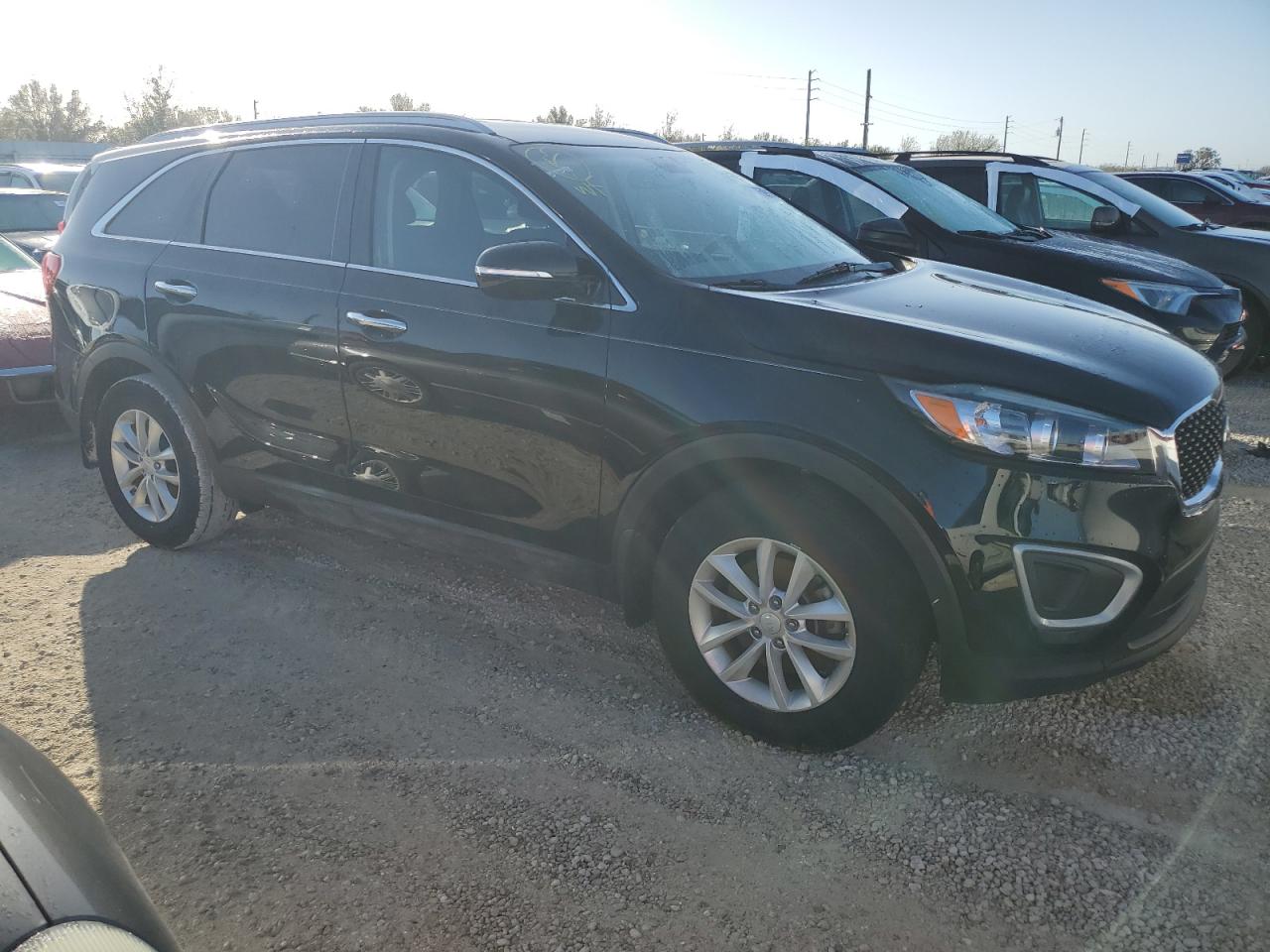 2018 KIA Sorento VIN 5XYPG4A3XJG396069 Copart auction photo, water/flood damage thumbnail 4