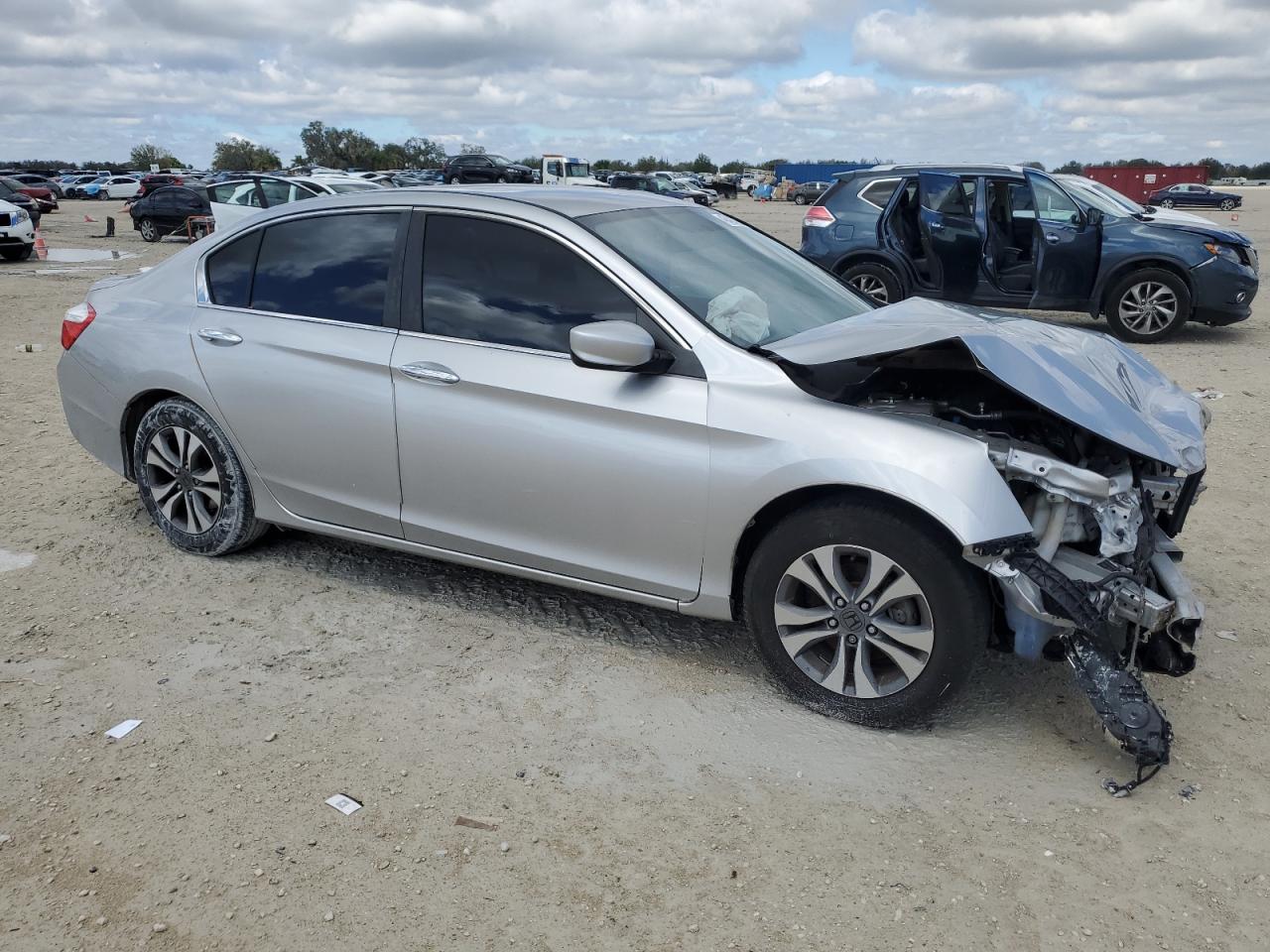 2014 Honda Accord VIN 1HGCR2F31EA268297 Copart auction photo, front end damage thumbnail 4