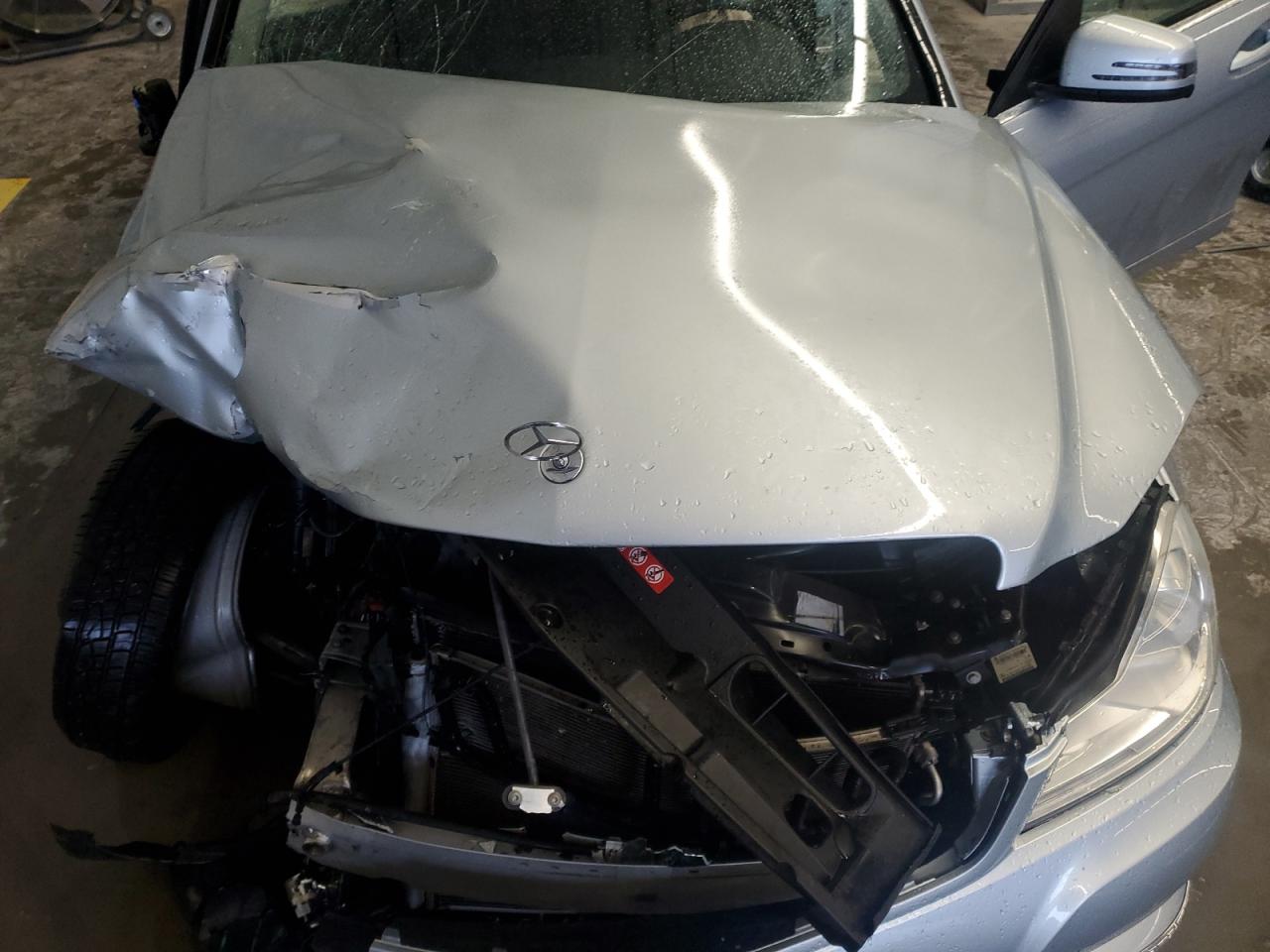 2013 Mercedes-Benz C-klasse VIN WDDGF8AB3DA831008 Copart auction photo, front end / side damage thumbnail 13