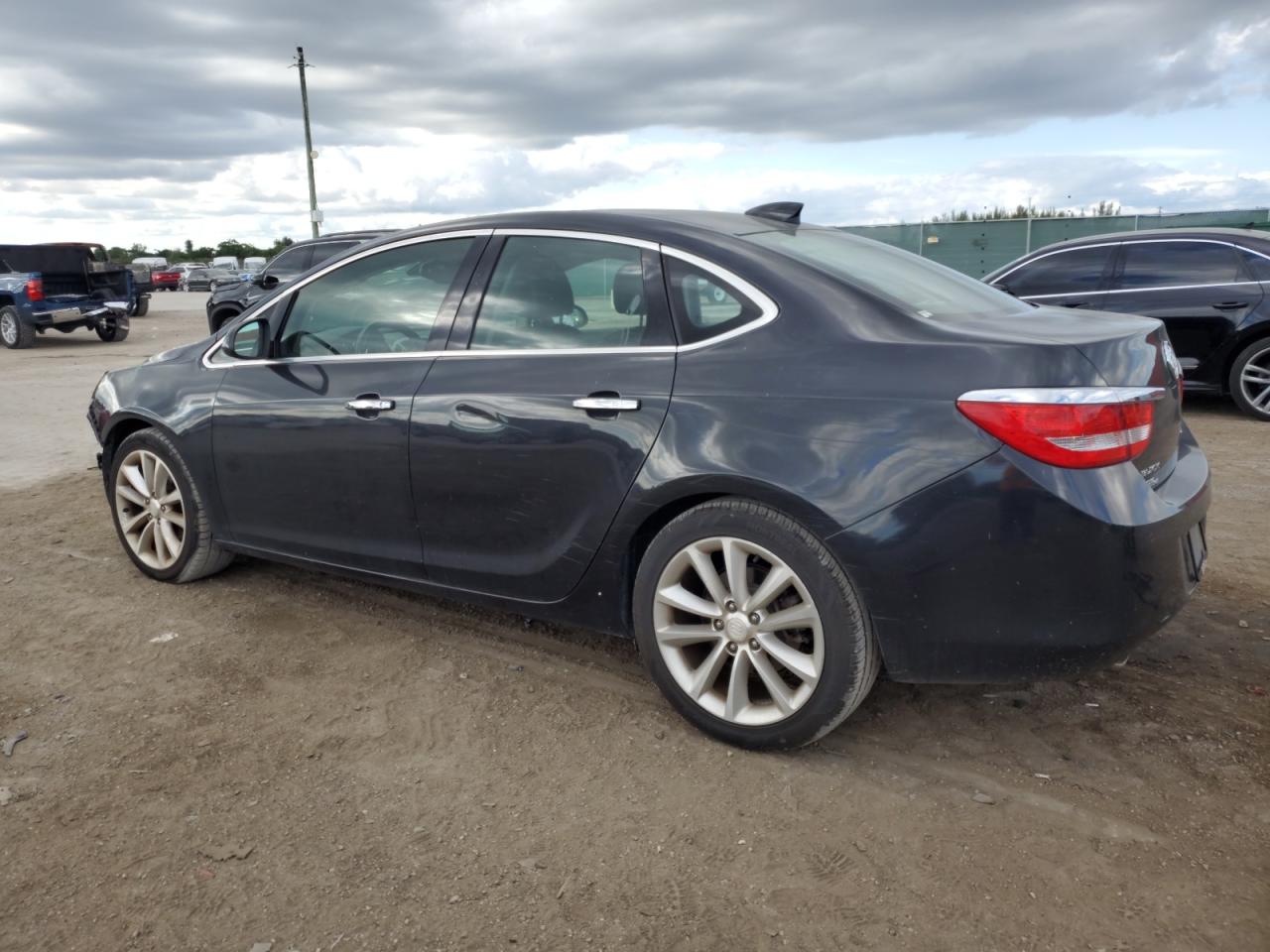 2015 Buick Verano VIN 1G4PS5SK5F4181937 Copart auction photo, front end damage thumbnail 2