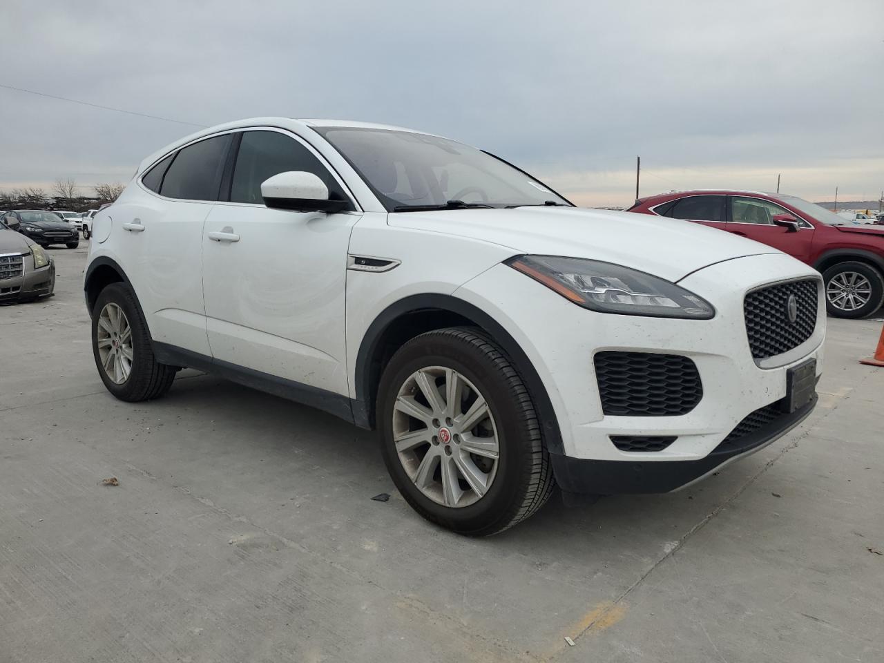 2018 Jaguar E-Pace VIN SADFJ2FX1J1Z31355 Copart auction photo, normal wear damage thumbnail 4
