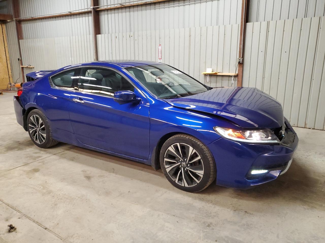 2017 Honda Accord VIN 1HGCT2B8XHA006768 Copart auction photo, front end / rear end damage thumbnail 4