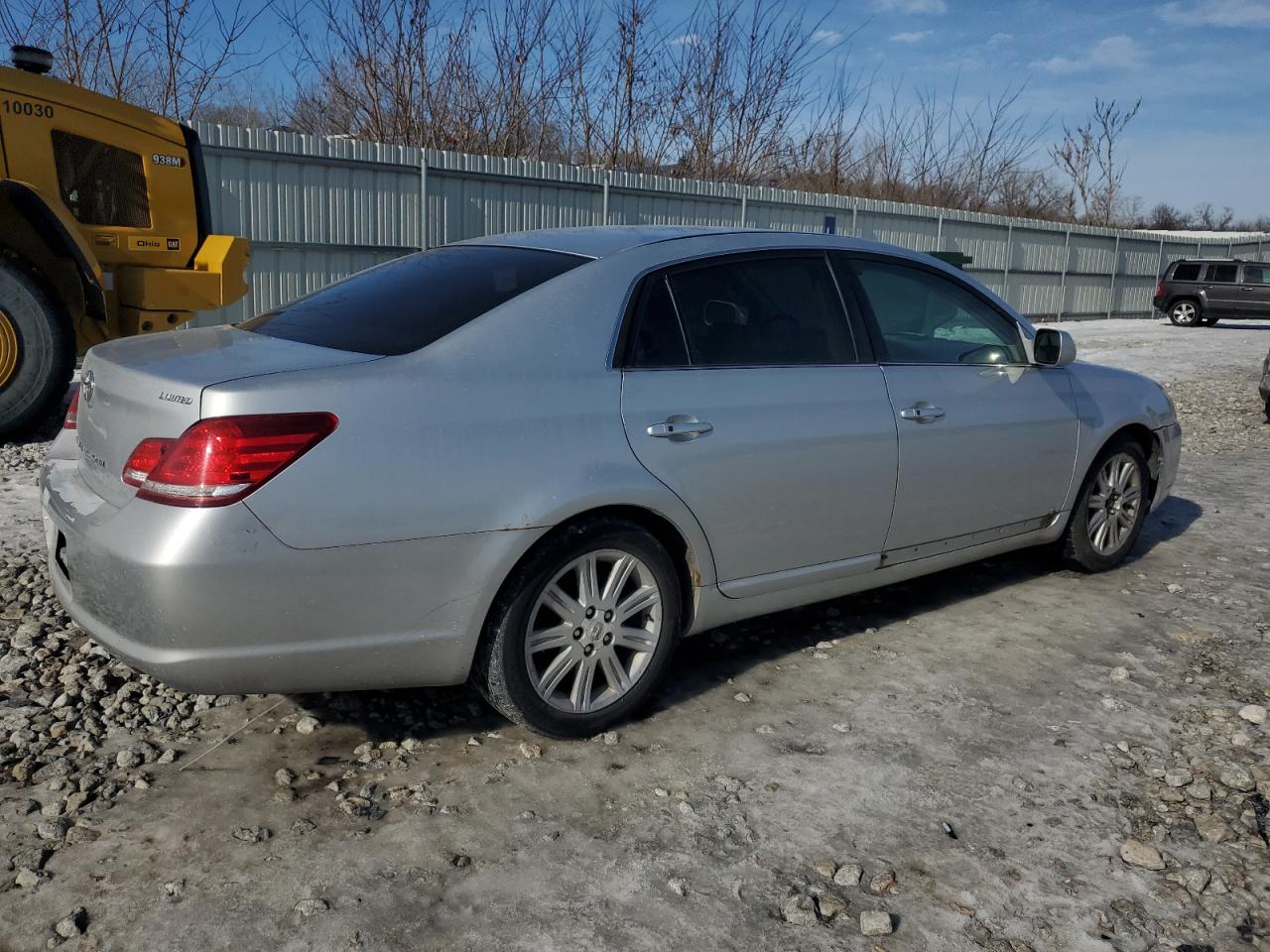 2006 Toyota Avalon VIN 4T1BK36B56U151667 Copart auction photo, front end / side damage thumbnail 3