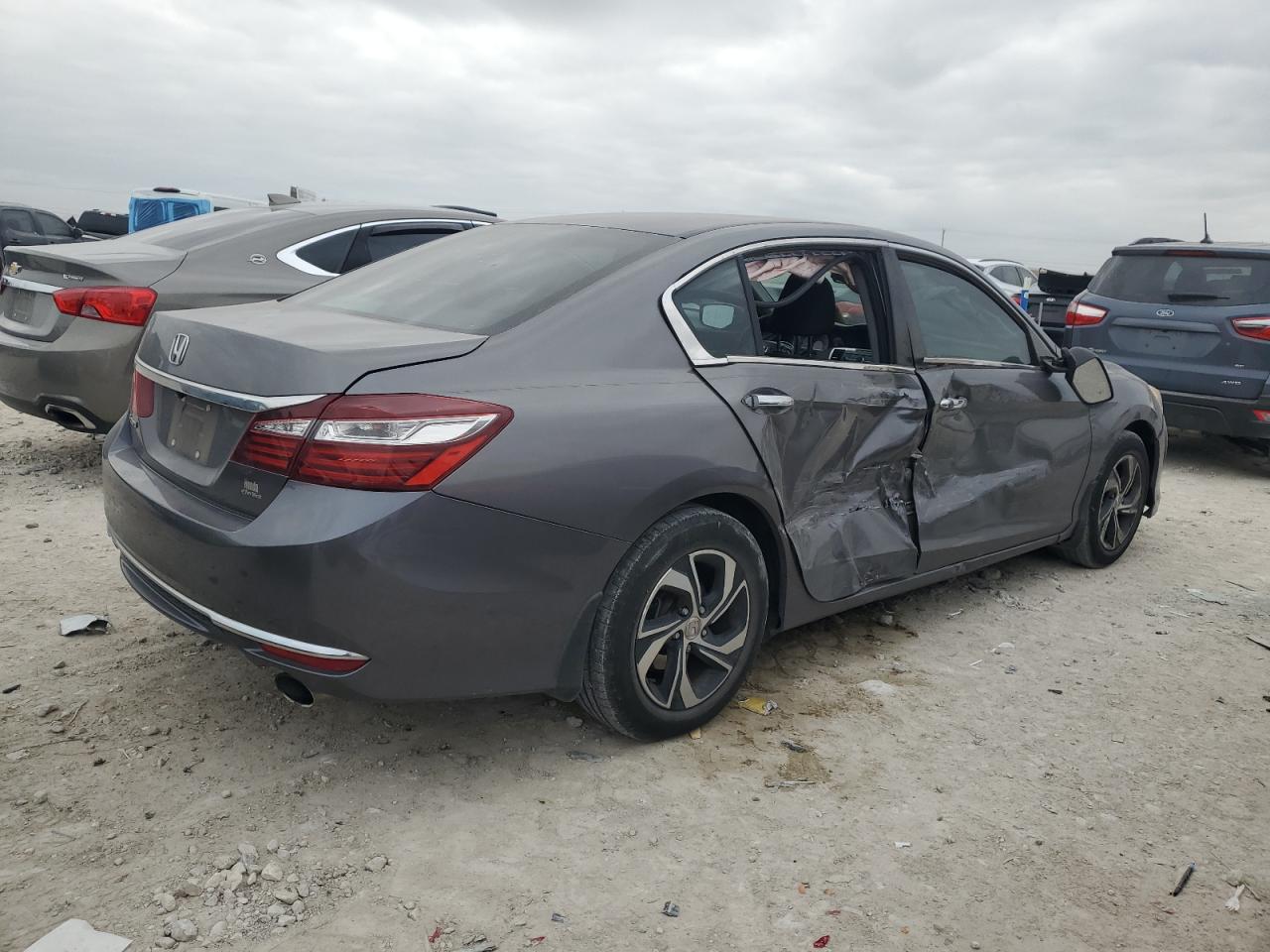 2016 Honda Accord VIN 1HGCR2F35GA107664 Copart auction photo, side damage thumbnail 3