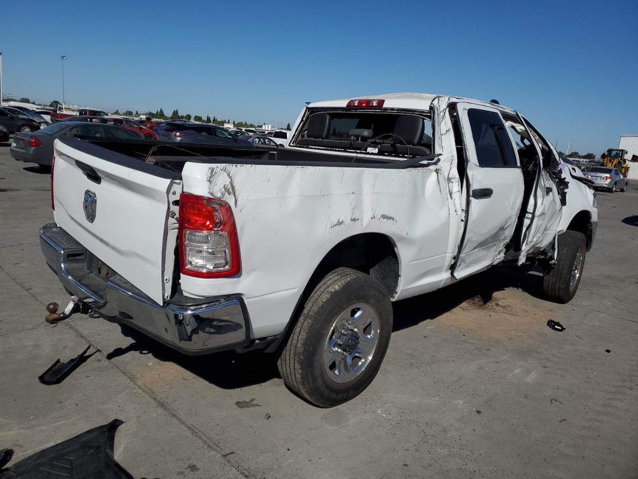 2019 RAM 2500 VIN 3C6UR5CJ8KG635594 Copart auction photo, all over damage thumbnail 3