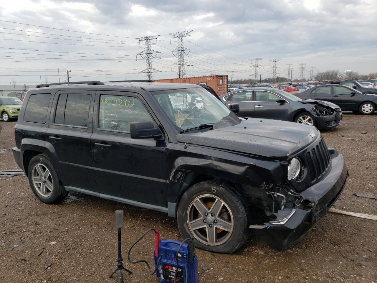 2010 Jeep Liberty (Patriot) VIN 1J4NT2GB5AD525818