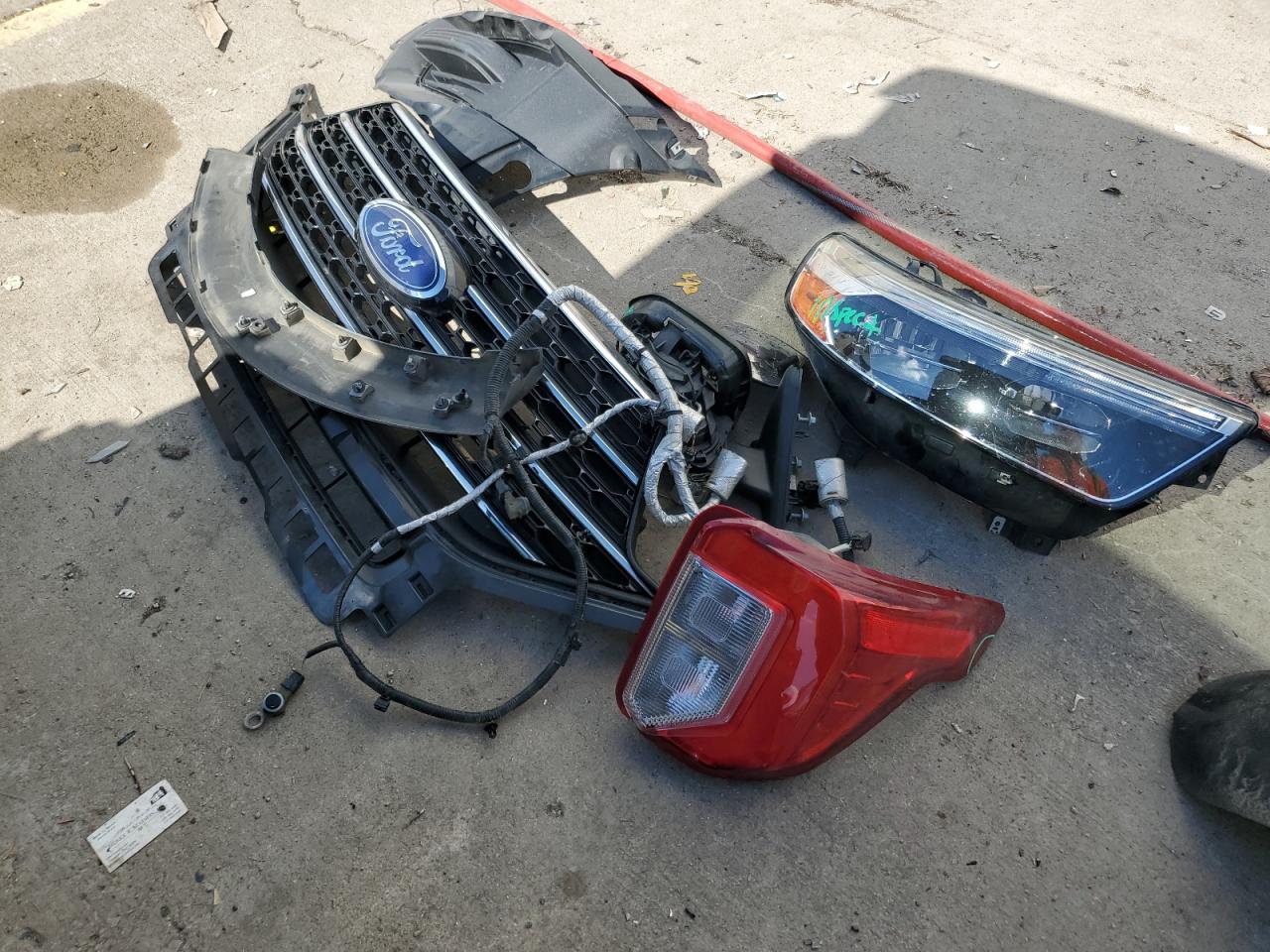 2020 Ford Explorer VIN 1FMSK7DH4LGC57813 Copart auction photo, front end / side damage thumbnail 13