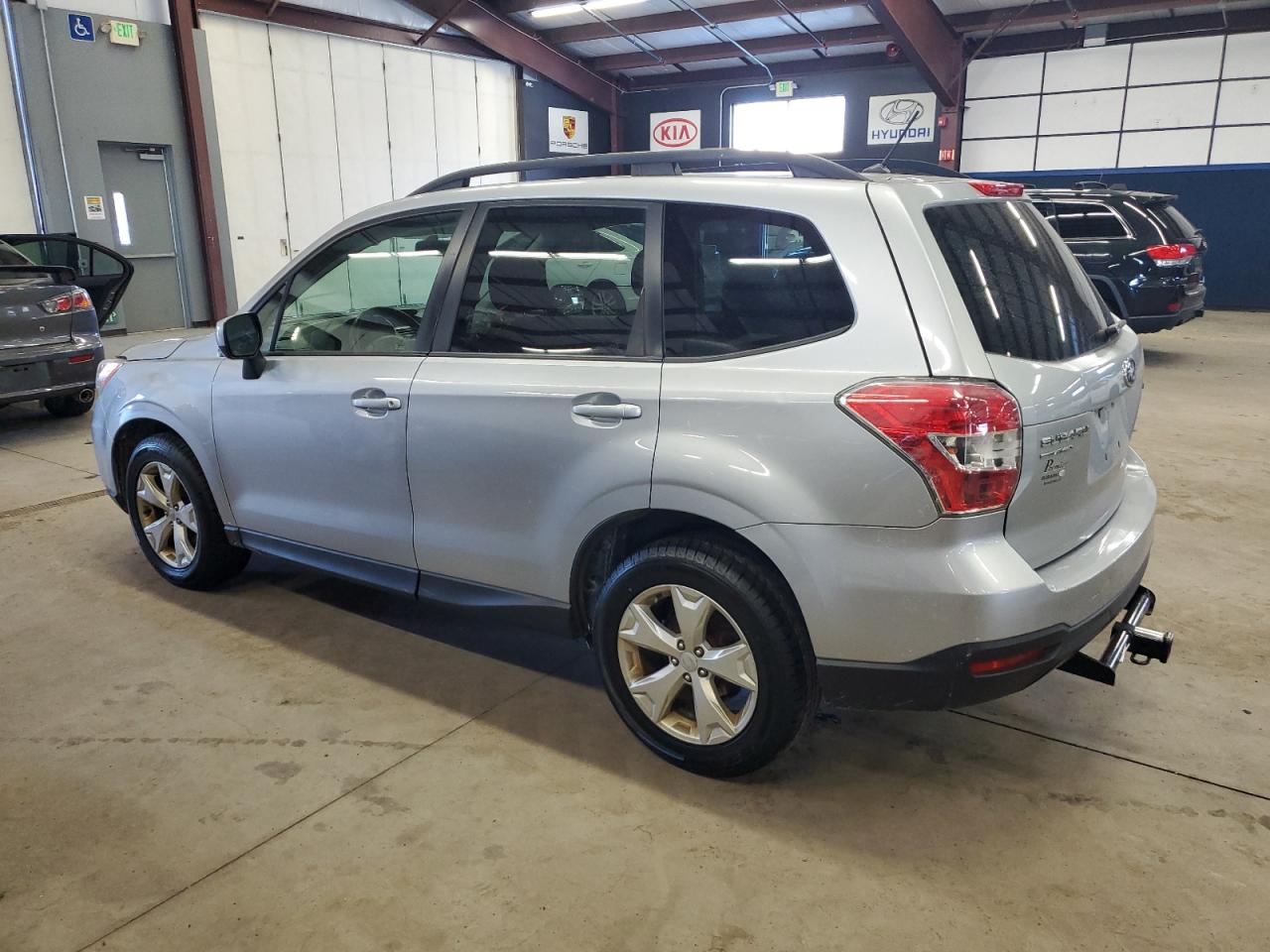 2015 Subaru Forester VIN JF2SJADC5FH532940 Copart auction photo, minor dent/scratches damage thumbnail 2