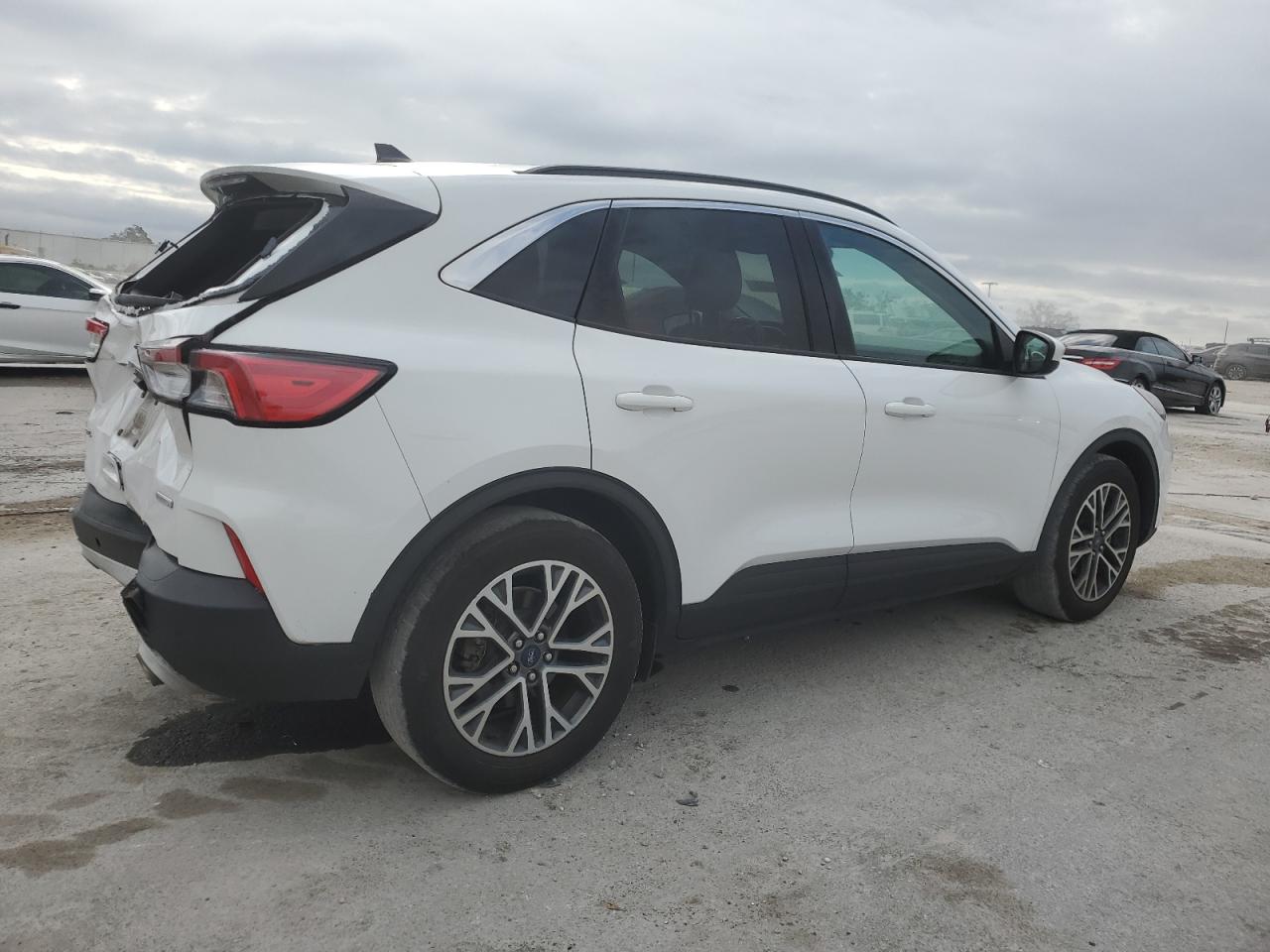 2020 Ford Escape VIN 1FMCU0H68LUA47361 Copart auction photo, rear end damage thumbnail 3