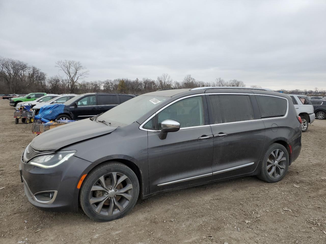 2017 Chrysler Pacifica VIN 2C4RC1GG3HR763218