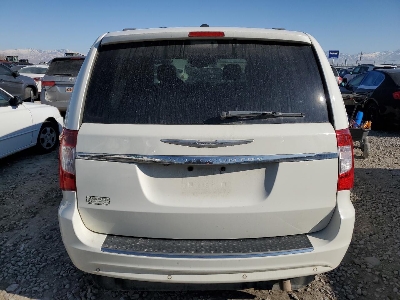 2013 Chrysler Town & Country VIN 2C4RC1BG6DR543959 Copart auction photo, side damage thumbnail 6