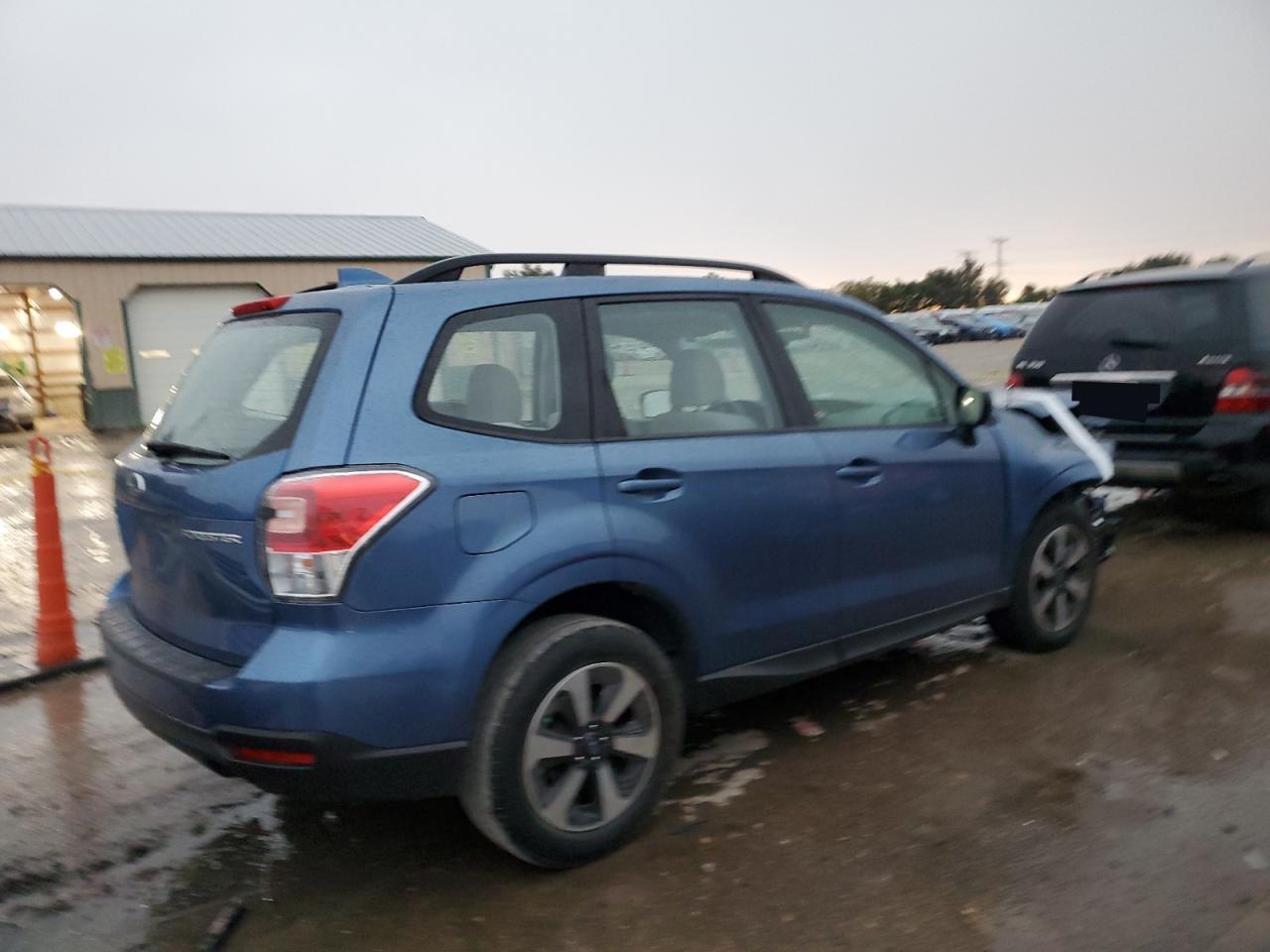 2018 Subaru Forester VIN JF2SJABC5JH614310 Copart auction photo, front end damage thumbnail 3
