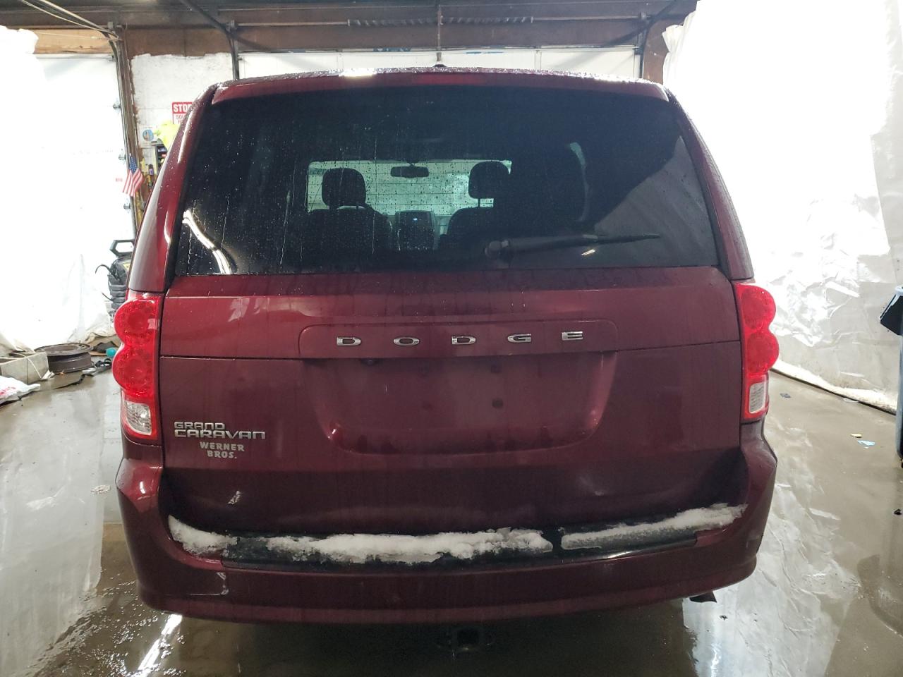 2017 Dodge Caravan VIN 2C4RDGBG2HR706757 Copart auction photo, front end / rear end damage thumbnail 6