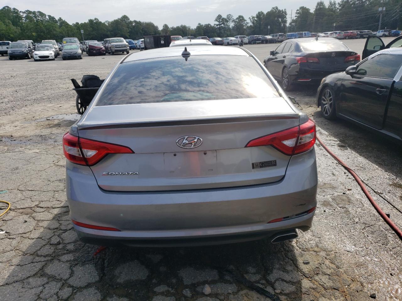2017 Hyundai Sonata VIN 5NPE24AF5HH457220 Copart auction photo, front end / side damage thumbnail 6