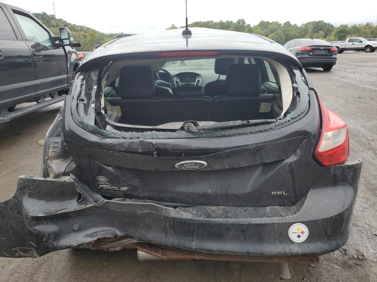 2012 Ford Focus VIN 1FAHP3M23CL261546 Copart auction photo, rear end damage thumbnail 6