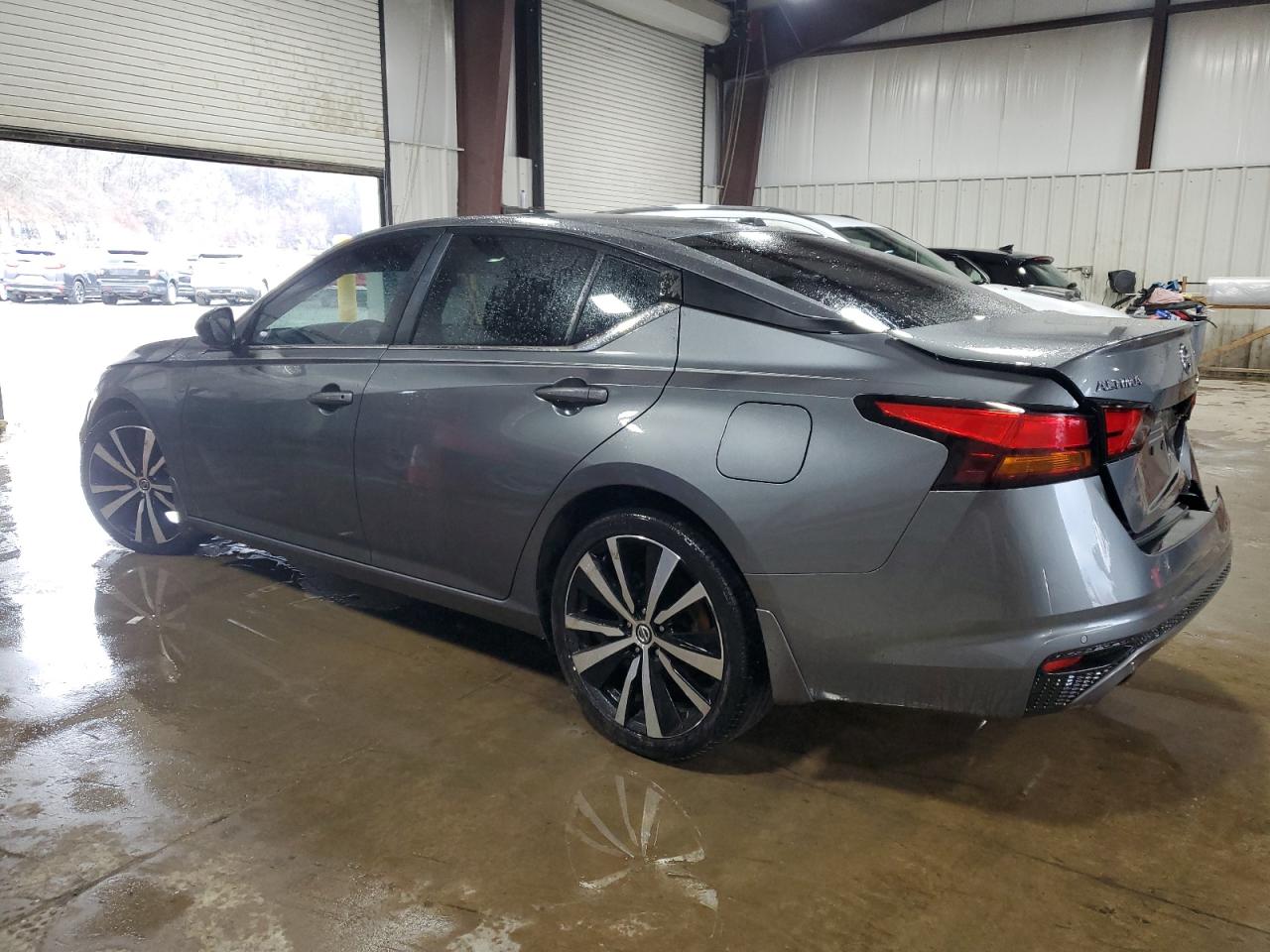 2020 Nissan Altima VIN 1N4BL4CV1LC184663 Copart auction photo, vandalism / rear end damage thumbnail 2