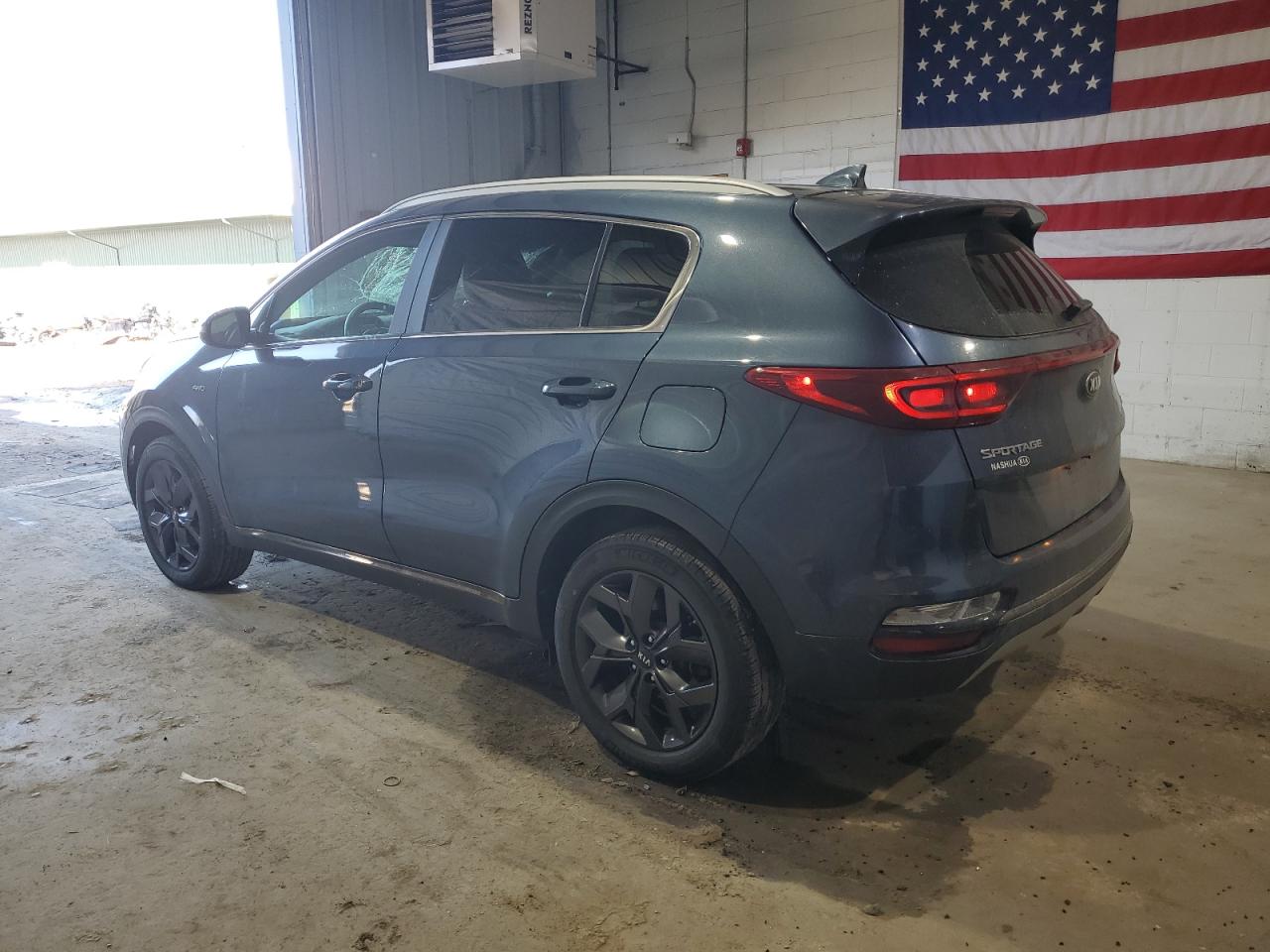 2020 KIA Sportage VIN KNDP6CAC6L7835801 Copart auction photo, top/roof / minor dent/scratches damage thumbnail 2
