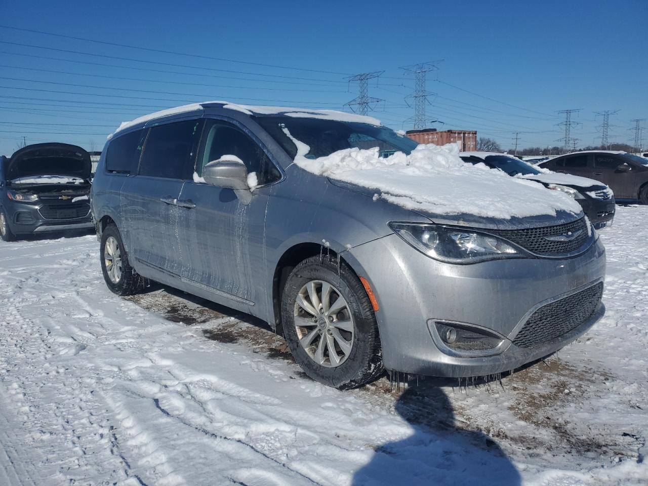 2018 Chrysler Pacifica VIN 2C4RC1BG0JR119835 Copart auction photo, rear end / minor dent/scratches damage thumbnail 4